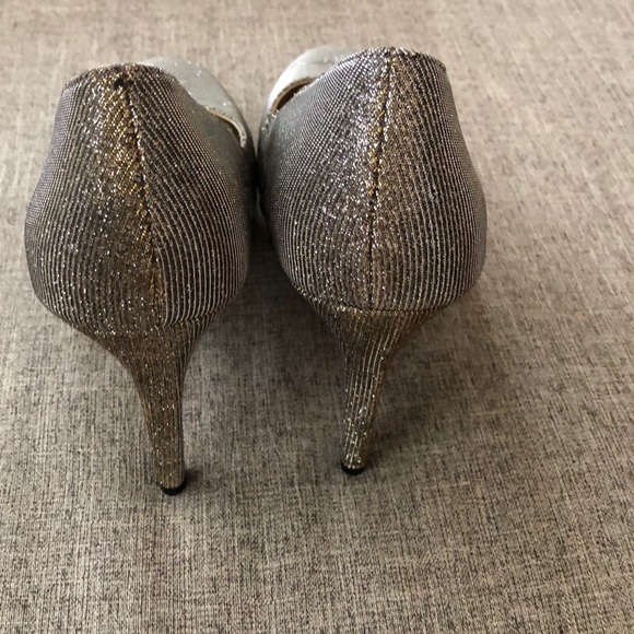 Fiona Women’s Gold/Silver Heels - Picture 6 of 6